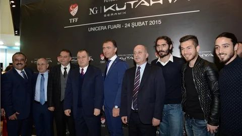 Terim ve milli futbolcular fuarda