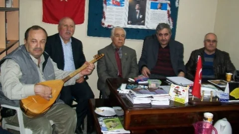 Eskişehirli Şairler Ozanlar “14 Şubat Sevgililer Gününü” Türkü Ve Şiirlerle Andılar
