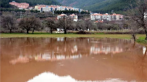 Muğla'da sağanak etkili oluyor