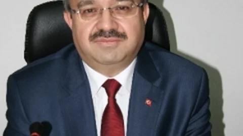 Orman Ve Su İşleri Bakanı Prof. Dr. Veysel Eroğlu'nun İzmir'den Aday Olacağı İddiaları