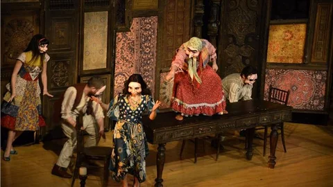 Bezirgan, Bodrum'da sahnelendi