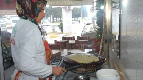 Şillik Tatlısı Vatandaşın İlgi Odağı Oluyor