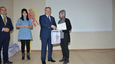 ''çalışan Kadın Gelişen İlçe''; Üzümlü