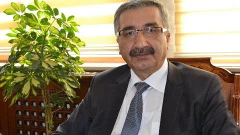 Niğde Valisi Necmeddin Kılıç;