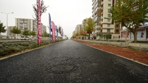 Diyarbakır'ın İlk Bisiklet Yolu Ve Yürüyüş Parkuru Tamamlanmak Üzere