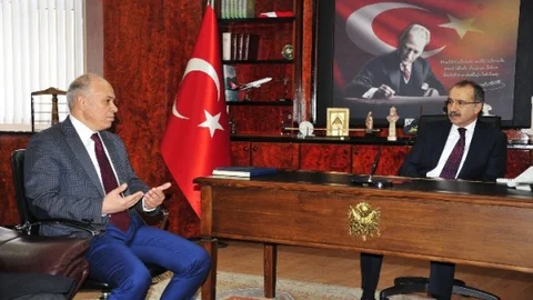 Eski Milli Eğitim Bakanı Dinçer'den Başkan Çalışkan'a Ziyaret