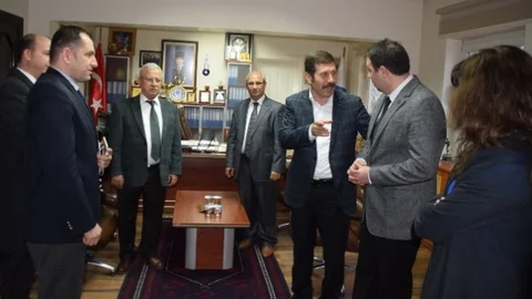 Baü Rektöründen Sındırgı Belediye Başkanına Ziyaret