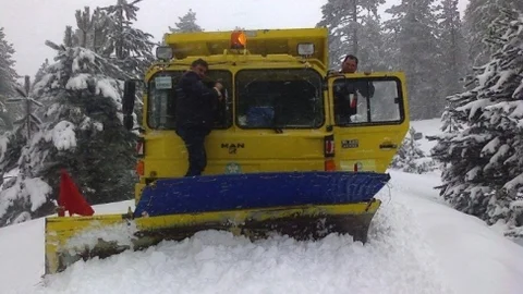 Büyükşehirden Demirci'de Kar Mücadelesi