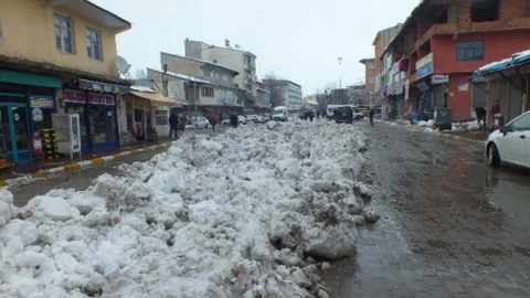 Belediyeden Kar Temizleme Çalışması