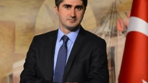 Tarıkdaroğlu'da İstifa Etti!