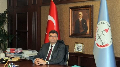 Milli Eğitim Bakan Yardımcısı Orhan Erdem İstifa Etti