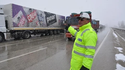 İnegöl'de Kar Esareti Tekrar Başladı