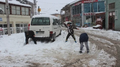 Konya Derebucak'ta Eğitime Kar Tatili