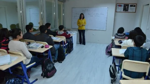 Konyaaltı Belediyesi'nden TEOG Ve YGS Kursları