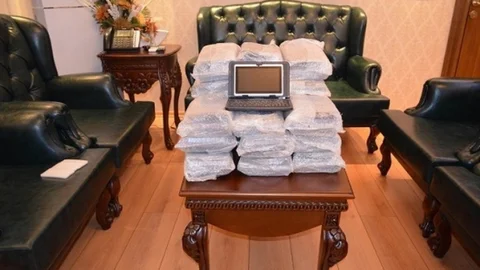 AK Parti İstanbul Milletvekili Boyraz Öğrencilere Tablet Gönderdi