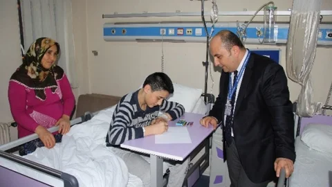 Hastanede Tedavi Gören Çocuklar İçin Resim Yarışması