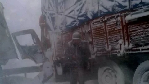 Kütahya-Eskişehir Karayolu'nda Trafik Kazası 2 Yaralı