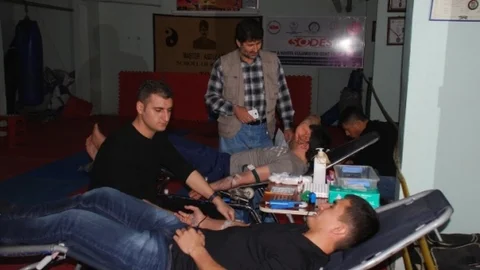 Akademi Sporcularından Kızılay'a Kan Bağışı