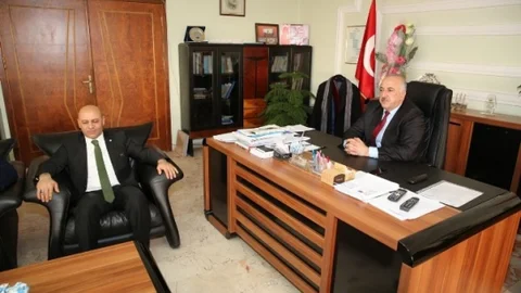 Üzümlü Belediyesi İşçileri Toplu Sözleşme İmzaladı