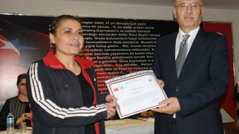 ‘Askıda Ekmek' Projesine Katılan Fırıncılara Takdir Belgesi