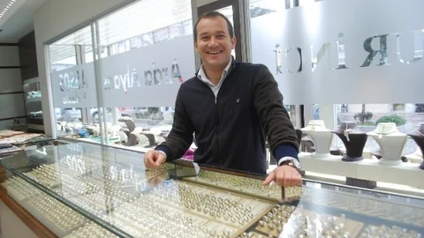 Sevgililer Günü Hediyesi İçin En Çok Talep Kolye Ve Tek Taş Yüzüğe