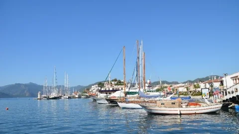 Marmaris'te Belediye Marinaları Deniz Turizmine Önemli Katkı Sağladı