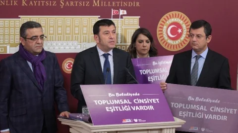 CHP'li Belediyelere Mor Bayrak Projesi