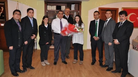 Görevde Yükselen Personellerden Başkan Can'a Teşekkür