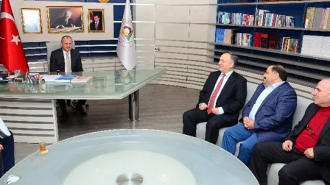 Türkiye Beyazay Derneğinden Başkan Keleş'e Ziyaret