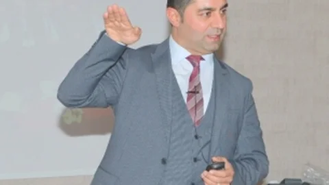 Duşta Şarkı Söylemek SES Tellerine İyi Geliyor