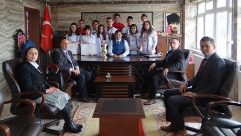 Kaymakam Balcı Genç Aşçıları Kutladı