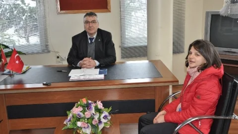 MHP'li Karuk'tan Başarılı Atlete Ödül