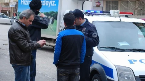 Gaziantep'te Silah Ve Biber Gazıyla Gasp