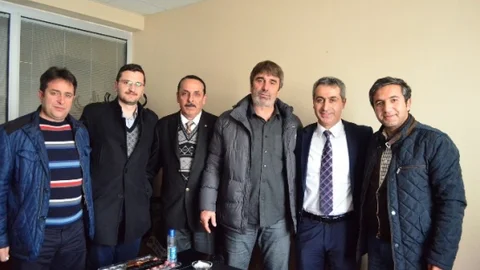 Şenses'e Tüfad Jesti