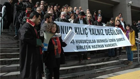İzmir'deki Cumhurbaşkanı Erdoğan'a hakaret iddiası