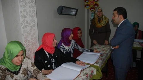 Batman'da Görme Engelliler İçin İlk Kez Kur'an Kursu Açıldı