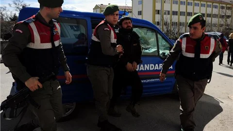 Aksaray'da terör örgütü üyesi bir kişi gözaltına alındı
