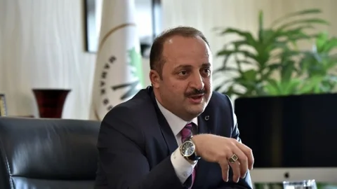 Savaştan Kaçan 81 Türkmen'e Mamak Belediyesi Kucak Açtı