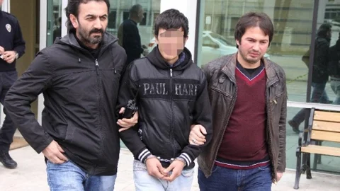 Yazlık Evden Taşınıyormuş Gibi Eşya Çaldılar