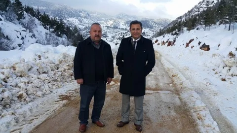 Kadirli'de Kapanan Köy Yolları Açıldı