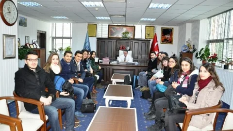 İstanbul Üniversitesi Cerrahpaşa Tıp Fakültesi Fotoğrafçılık Kulübü (Cefod) Edremit'i Fotoğraflıyor
