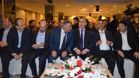 Eğitim-Bir-Sen Genel Başkan Adayı Özer Vizyon Belgesini Açıkladı