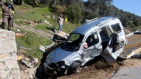 Aydın'da Trafik Kazası 1 Ölü 4 Yaralı