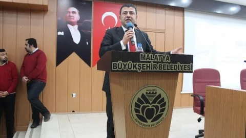 CHP'de Seçim Öncesi Görevliler Eğitiliyor