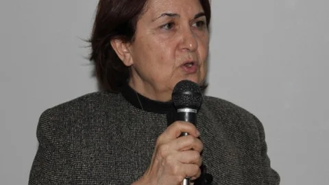 Erdoğdu'dan Kazaz'a Cevap ''Insanlar Bu Tür Şeylere Gülüp Geçiyor''