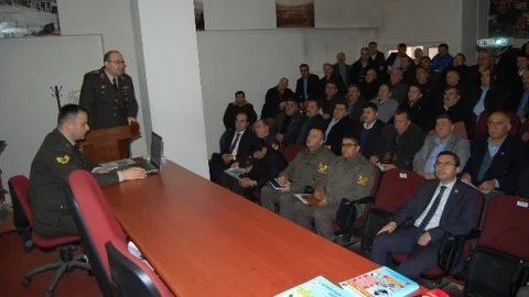 Jandarma Çaycumalıları Hırsızlık Olaylarına Karşı Bilinçlendirdi