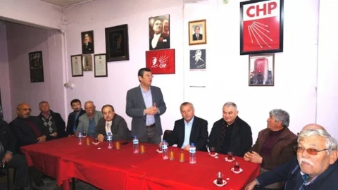 CHP'li Özel Zarar Gören Bağları Dolaştı