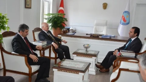 Vali Öztürk'ten Kaymakam Erkan'a Ziyaret