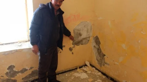 (Özel Haber) Çürüyen Okulda Eğitim