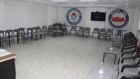 Eğitim Bir-Sen Yeni Binasına Taşındı